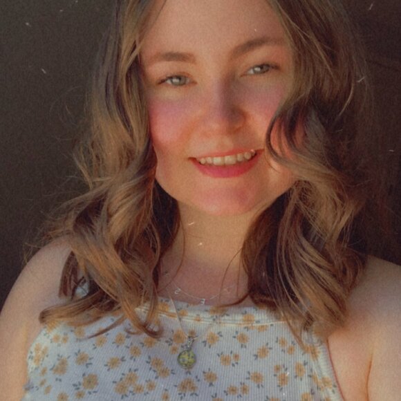 Meet your Posher, Jessica - Picture 1 of 1